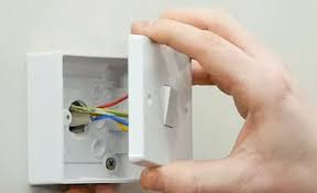 Elektrik Anahtarı Nasıl Değiştirilir ?